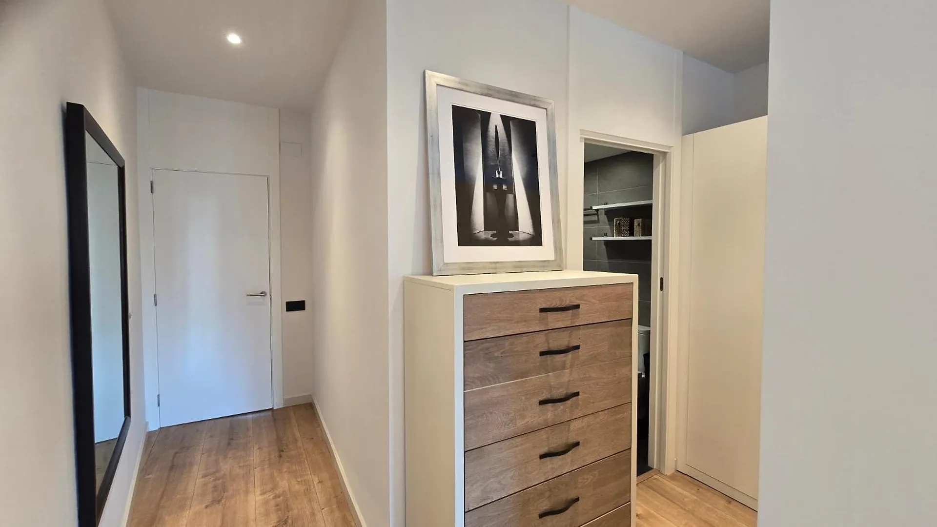 Opening Doors Summer Chic Barcelona Appartement